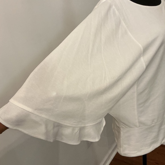 White House Black Market White Blouse - Picture 3 of 7